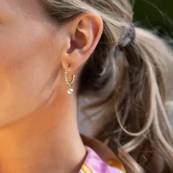 Caroline Svedbom Örhängen-Bella Loop Earrings/Pearl + Crystal