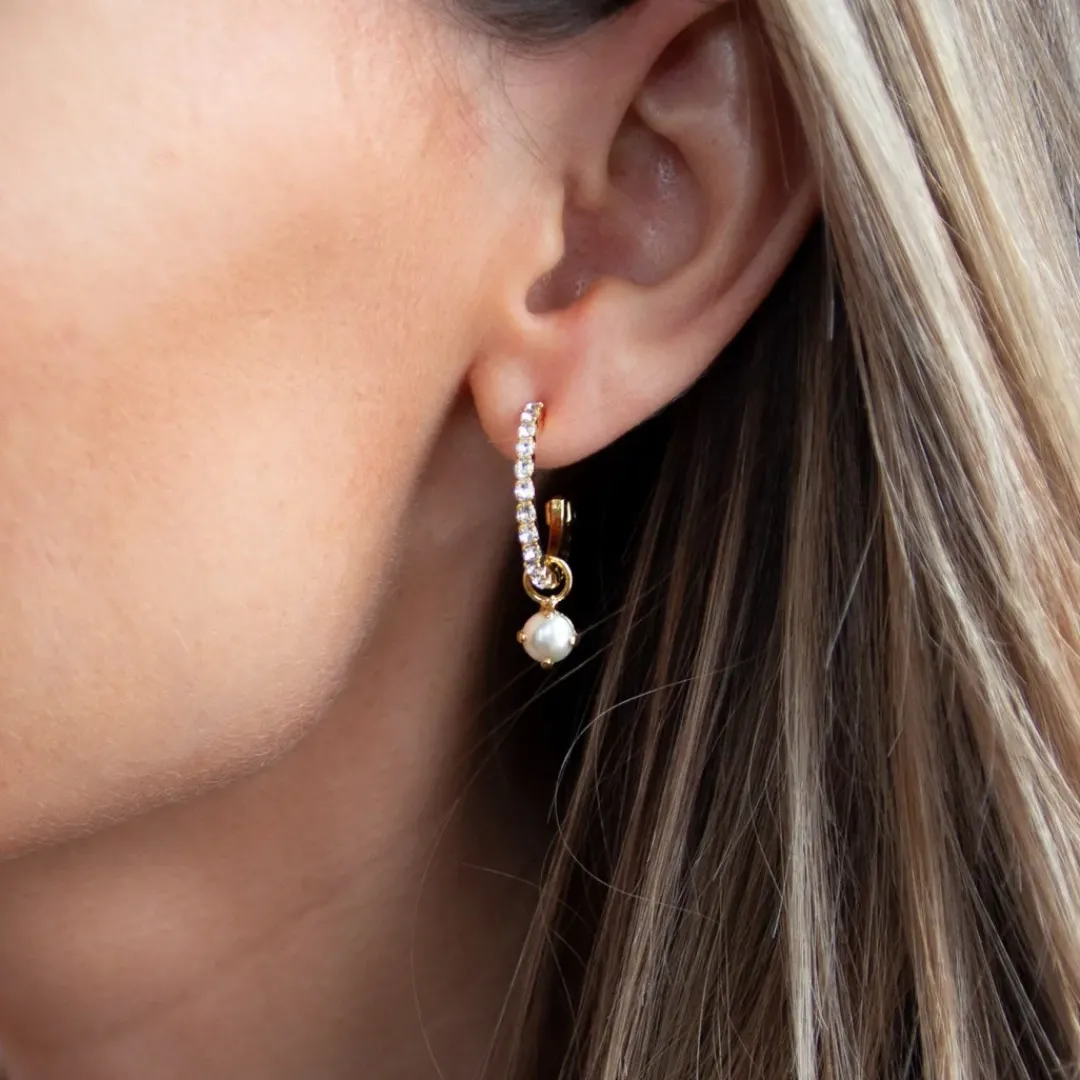 Caroline Svedbom Örhängen-Bella Loop Earrings/Pearl + Crystal