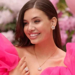 Caroline Svedbom Halsband-Peony Necklace
