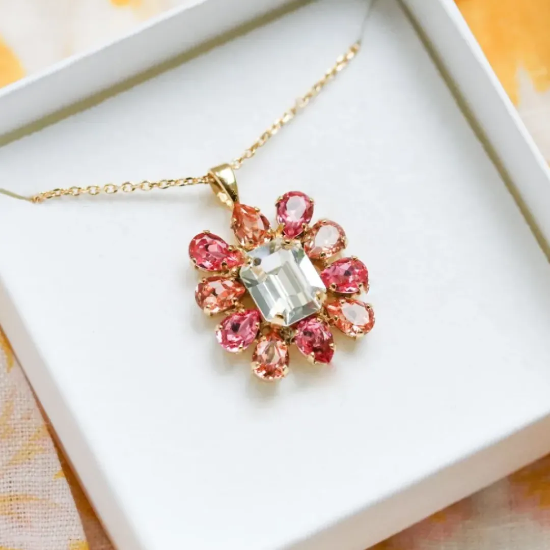 Caroline Svedbom Halsband-Peony Necklace